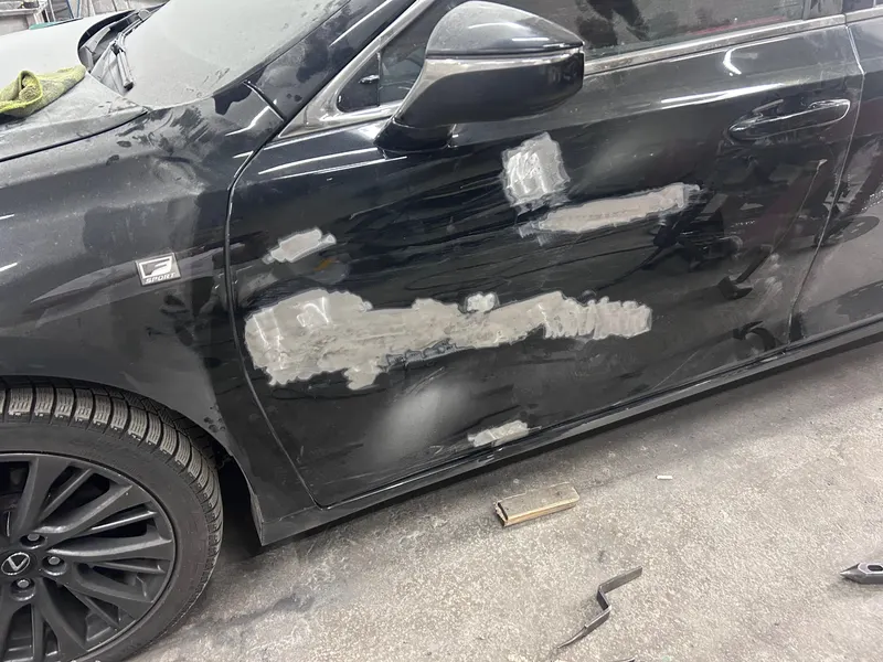 Дверь в шпаклёвке перед покраской